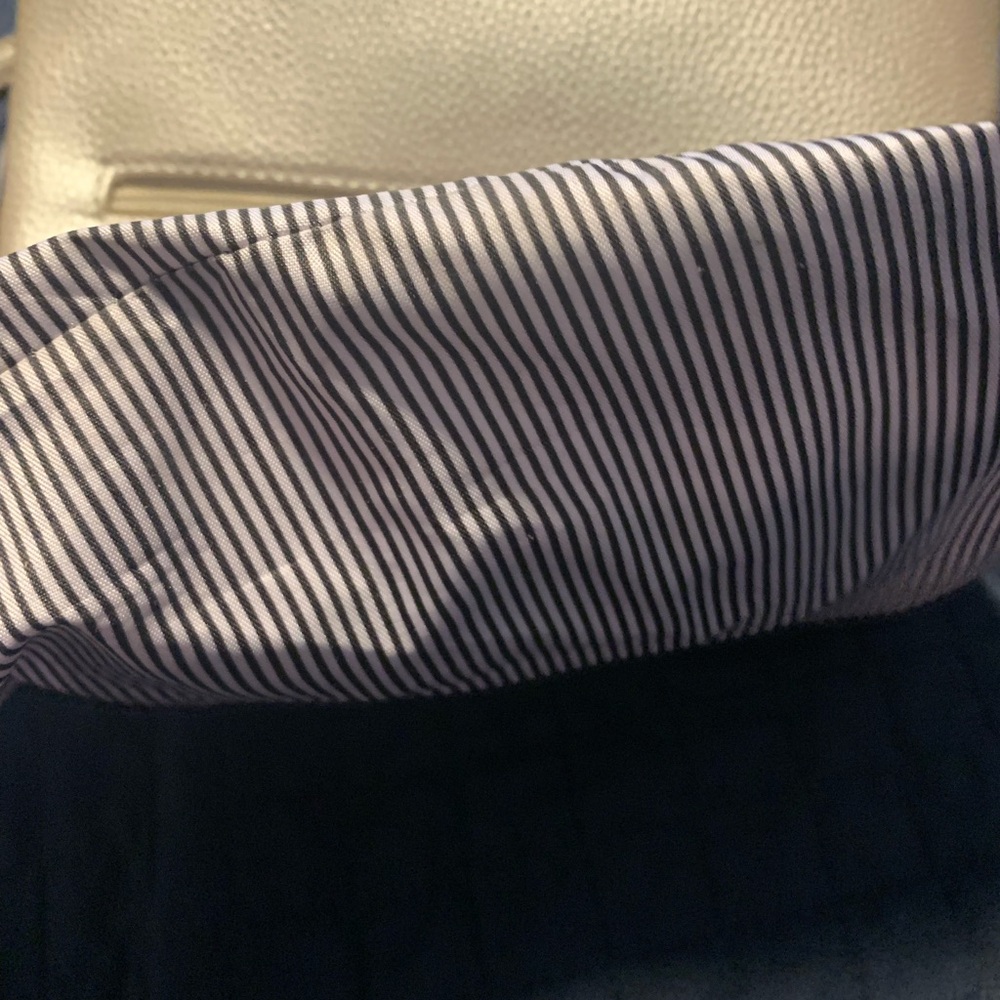 Champagne And Silver Cross Body - Picture 16 of 16